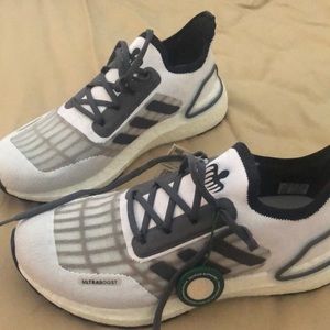 adidas Summer.Rdy
James Bond 007 White. Size 9 perfect condition never worn